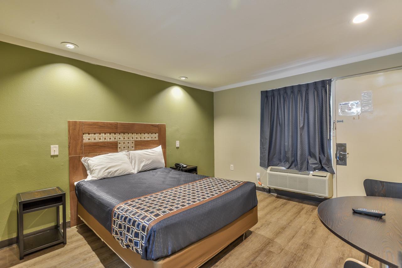 Budgetel Inn And Suites Raleigh Dış mekan fotoğraf